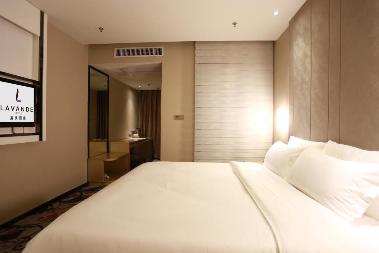Lavande International Hotel Guangzhou Taikoo Hui Square Shipaiqiao Metro Station Branch - Free Shuttle Bus To Canton Fair Complex During Canton Fair Period & Free Vpn Internet Access Exterior photo